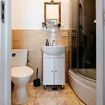 The Muse - Kronstadt Long Street Apartman