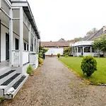 The Muse - Kronstadt Long Street Apartman *