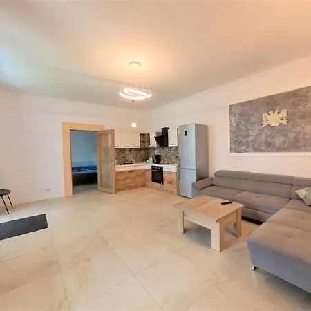 Casa J. Gusbeth - Apartment *