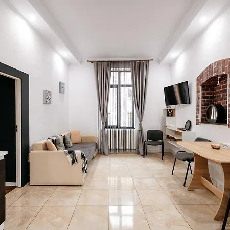 The Muse - Kronstadt Long Street