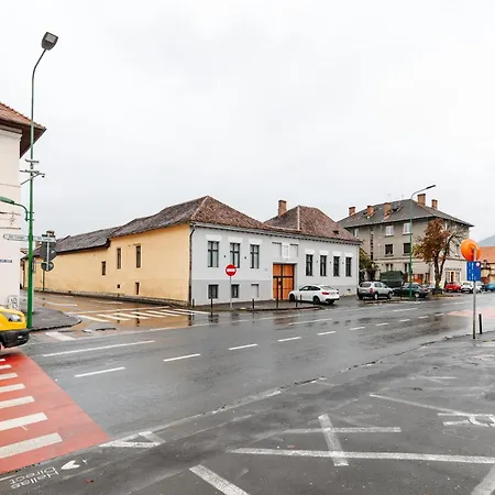 The Muse - Kronstadt Long Street شقة