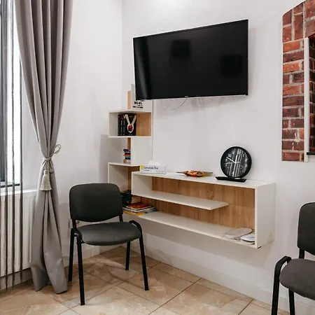 The Muse - Kronstadt Long Street Apartament