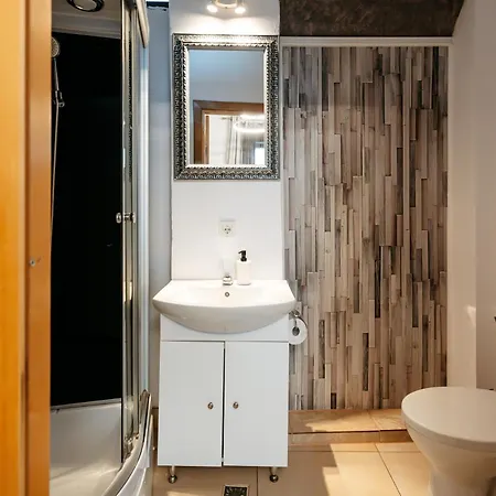 The Muse - Kronstadt Long Street *