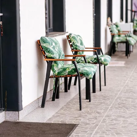 The Muse - Kronstadt Long Street Apartament