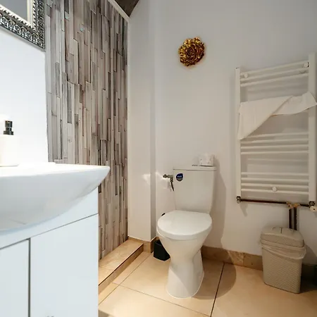 The Muse - Kronstadt Long Street