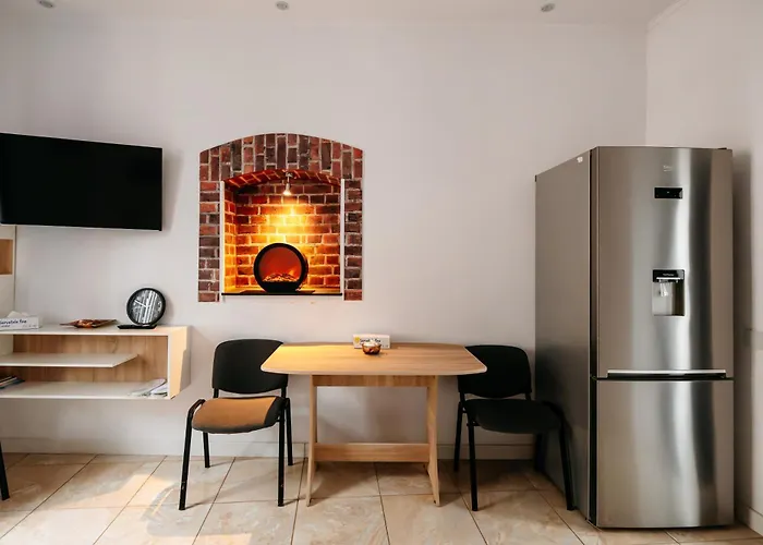 The Muse - Kronstadt Long Street * Brasov