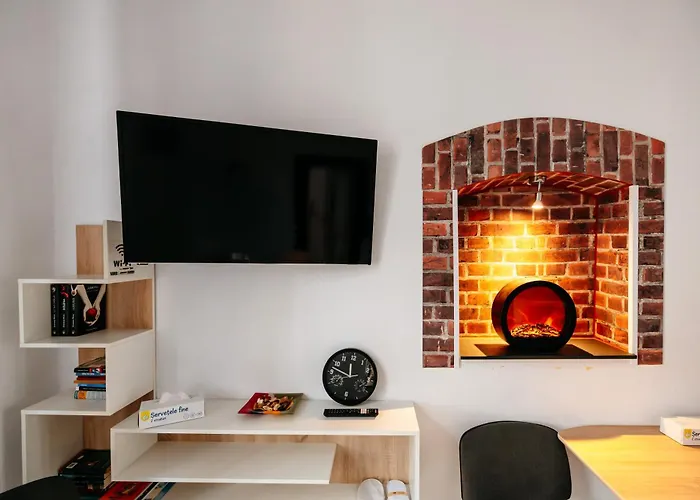 The Muse - Kronstadt Long Street * Brasov