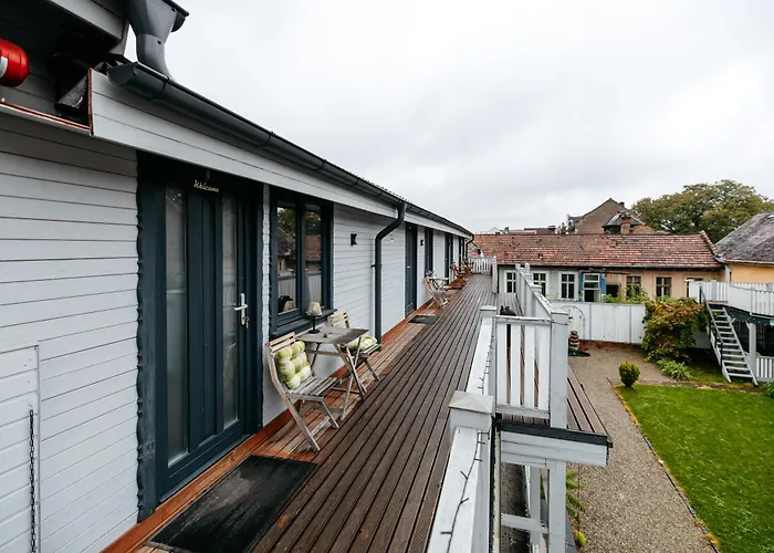 The Muse - Kronstadt Long Street * Brasov