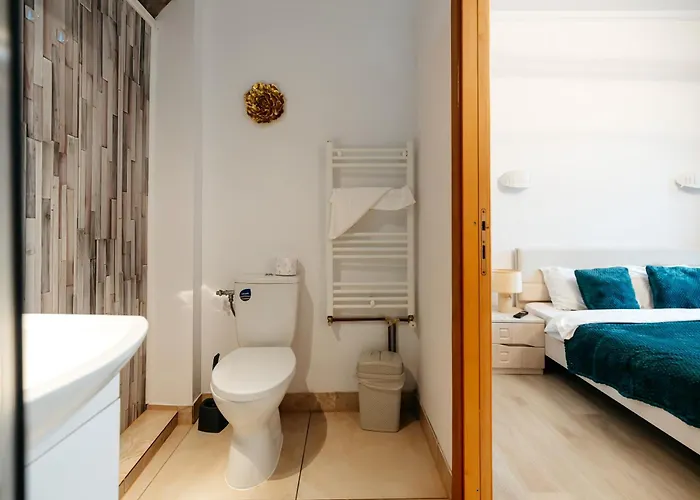 The Muse - Kronstadt Long Street * Brasov