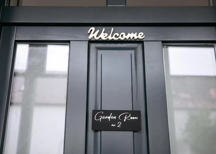 The Muse - Kronstadt Long Street *